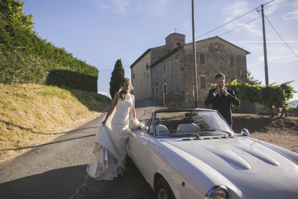 Destination wedding photographer Umbria
